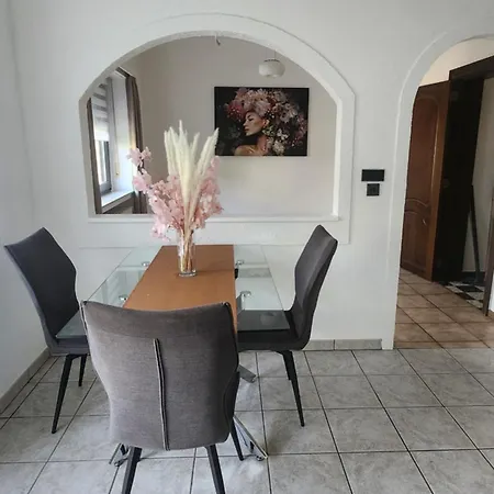 Apartment Pour 2 Sanem